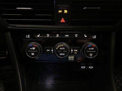 Used 2023 Volkswagen Jetta GLI Autobahn FWD image 23