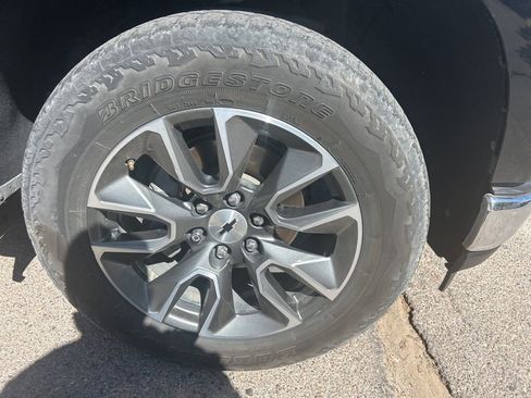 Used 2021 Chevrolet Silverado 1500 LT w/ Bed Protection Package AWD/4WD image 4