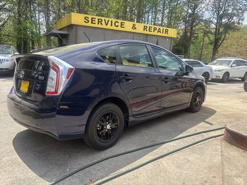 Used 2013 Toyota Prius Two FWD image 5