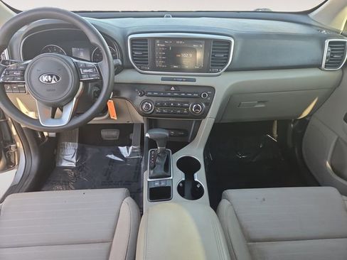 Used 2020 Kia Sportage LX w/ LX Popular Package image 10