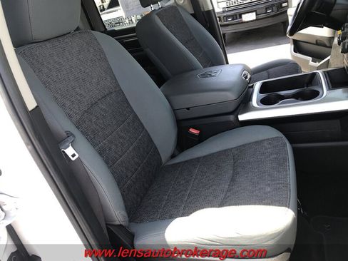 Used 2017 RAM 1500 Big Horn RWD image 22