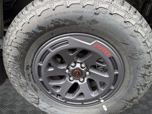 New 2025 Nissan Frontier PRO-4X w/ Interior Protection Package image 20