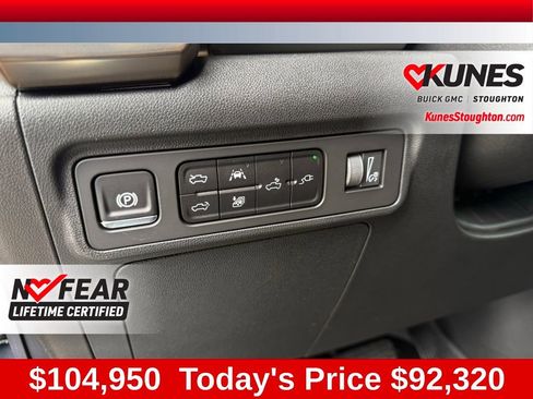 New 2025 GMC Hummer EV 2X w/ LPO, Dark Essentials Package image 24