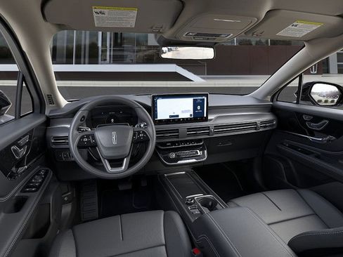 New 2025 Lincoln Corsair Premiere image 9