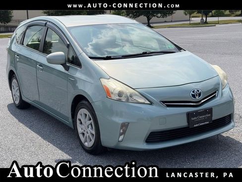 Used 2014 Toyota Prius V Three FWD image 1