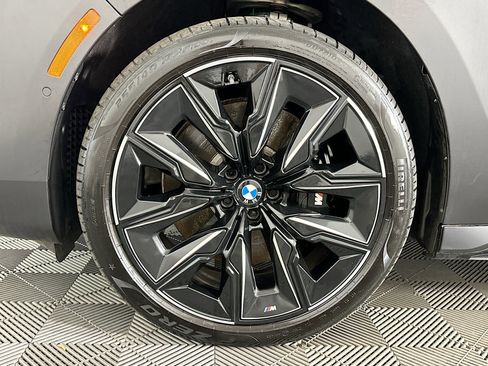 Used 2023 BMW 760i xDrive w/ Executive Package AWD/4WD image 36