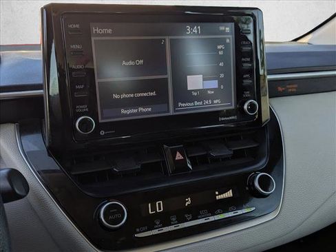 Used 2022 Toyota Corolla LE image 14