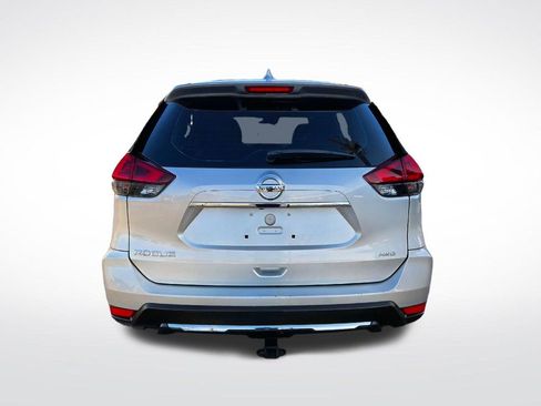 Used 2019 Nissan Rogue S image 7
