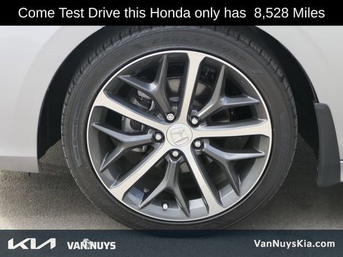 Used 2024 Honda Civic Touring image 9