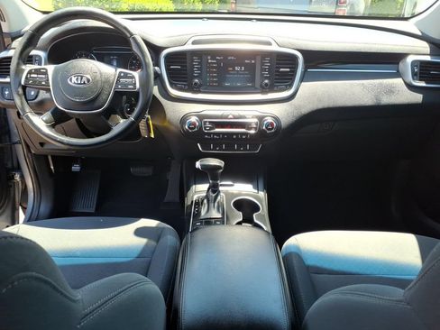 Used 2020 Kia Sorento LX w/ LX I4 Convenience Package FWD image 8