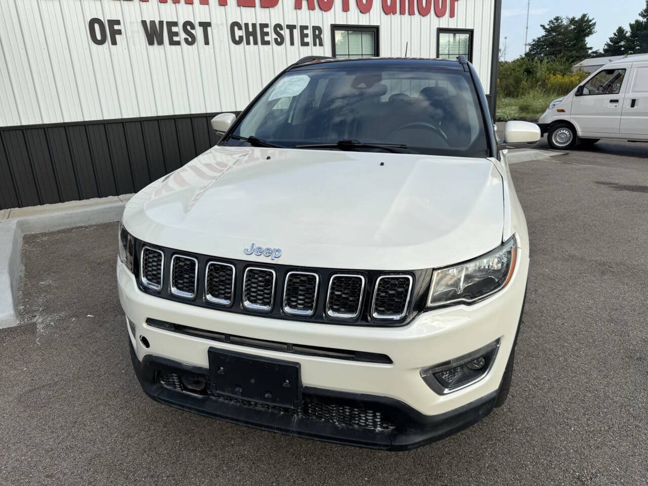 Used 2021 Jeep Compass Limited w/ Sun and Sound Group AWD/4WD image 2