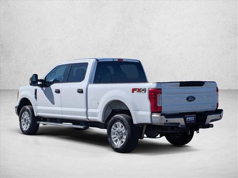 Used 2017 Ford F250 XLT w/ XLT Value Package image 8