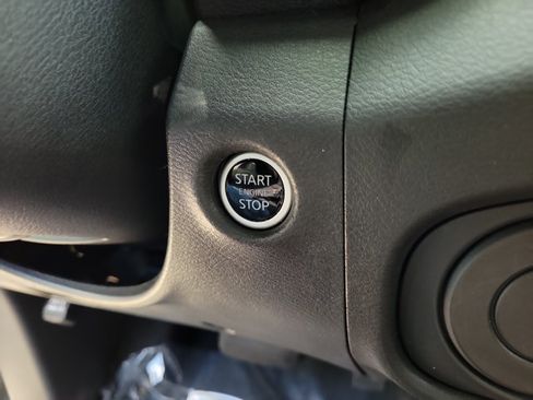 Used 2024 Nissan Frontier Pro-X w/ Pro Convenience Package RWD image 33
