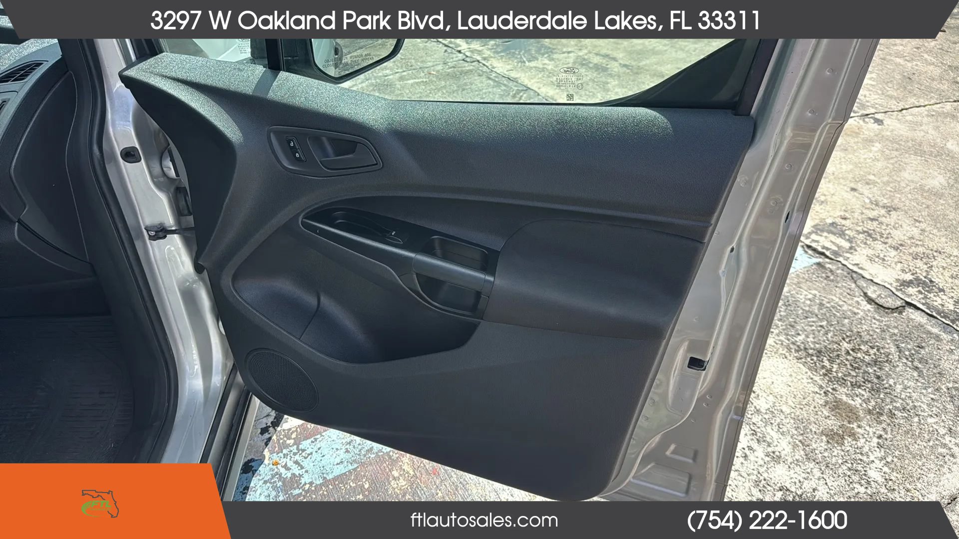 Used 2018 Ford Transit Connect XL FWD image 33