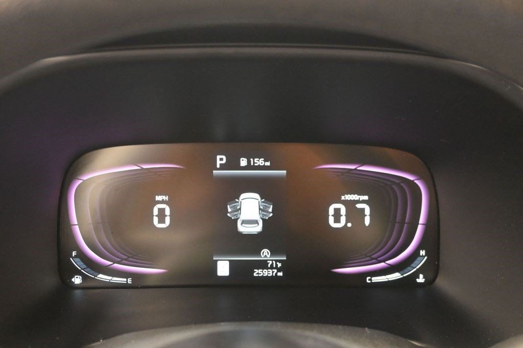 Used 2023 Kia Soul LX w/ Option Group 015 FWD image 12