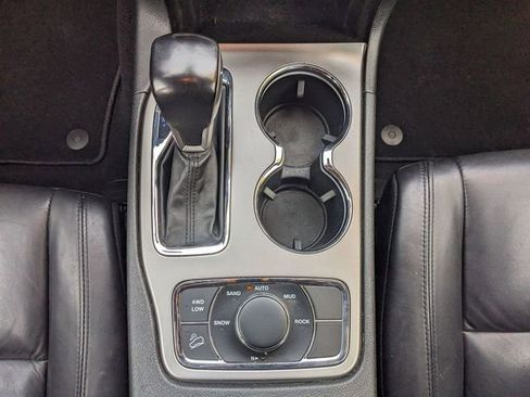 Certified 2021 Jeep Grand Cherokee Limited image 16