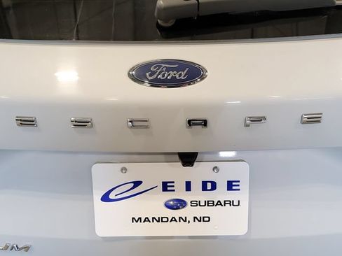 Used 2025 Ford Escape Platinum AWD/4WD image 14