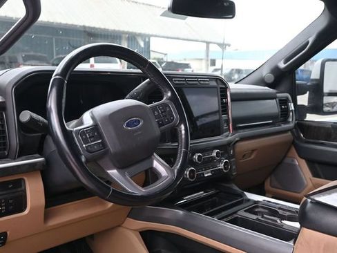 Used 2023 Ford F350 Lariat w/ FX4 Off-Road Package AWD/4WD image 6