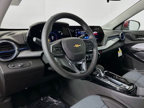 New 2026 Chevrolet Trax LT w/ LT Convenience Package image 9