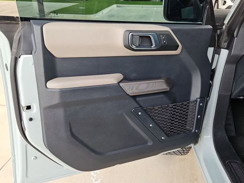 Used 2023 Ford Bronco Wildtrak image 22