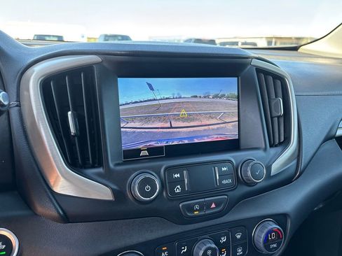 Used 2024 GMC Terrain Denali image 16