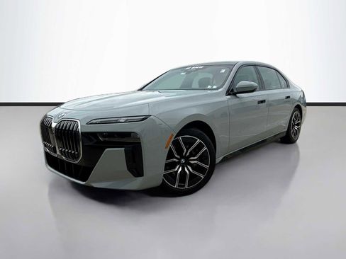 Used 2026 BMW 760i xDrive AWD/4WD image 1