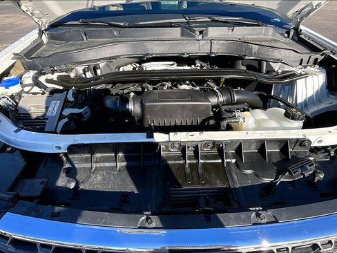 Used 2022 Ford Explorer King Ranch w/ Premium Technology Package image 9