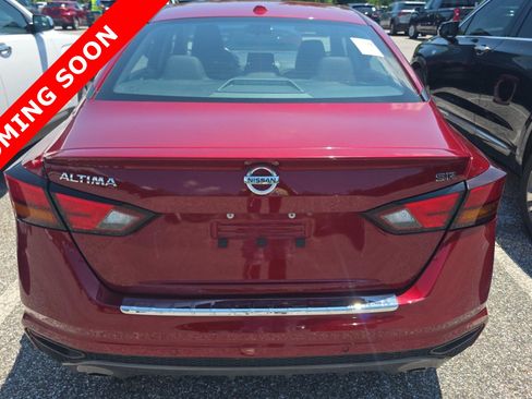 Used 2022 Nissan Altima 2.5 SR FWD image 5