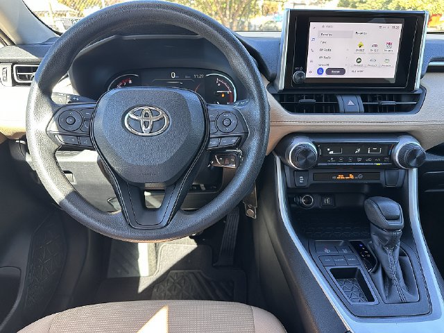 Used 2023 Toyota RAV4 LE FWD image 17