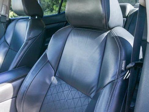 Used 2018 Nissan Maxima Platinum image 21