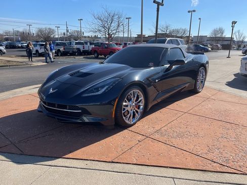 Used 2014 Chevrolet Corvette Stingray Convertible w/ 2LT Preferred Equipment Group RWD image 2