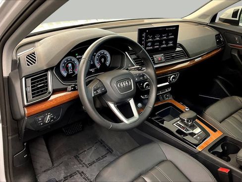 Certified 2023 Audi Q5 2.0T Premium Plus w/ Premium Plus Package AWD/4WD image 18