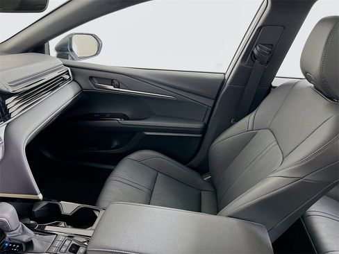 Used 2025 Toyota Camry XSE image 22