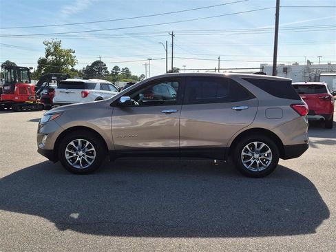 Used 2018 Chevrolet Equinox LS FWD image 6