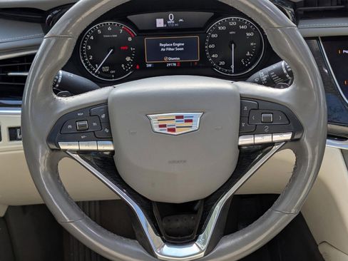 Used 2020 Cadillac XT6 Premium Luxury image 15