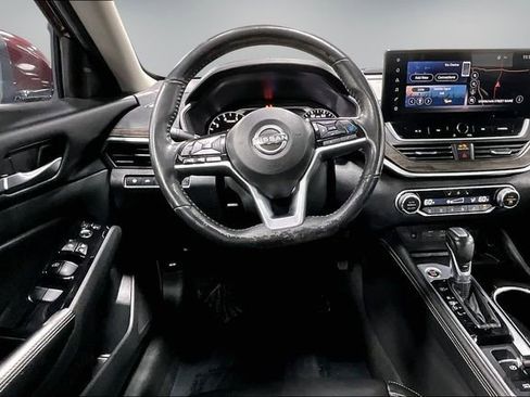 Used 2024 Nissan Altima 2.5 SL image 10