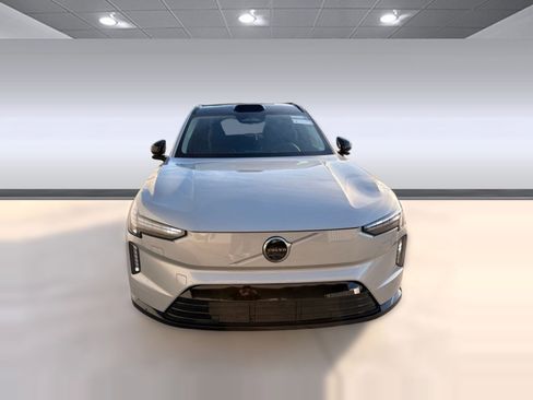 New 2025 Volvo EX90 Ultra image 6