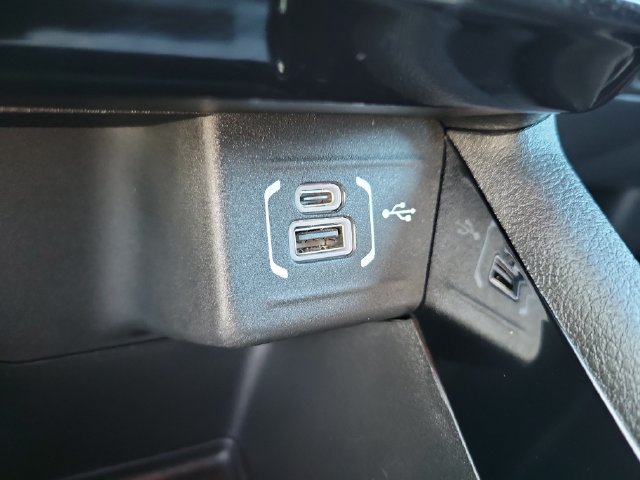 Used 2026 Jeep Compass Limited AWD/4WD image 24