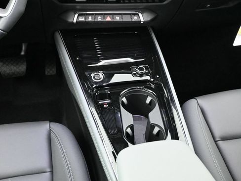 New 2026 Audi Q3 quattro 2.0T AWD/4WD image 18