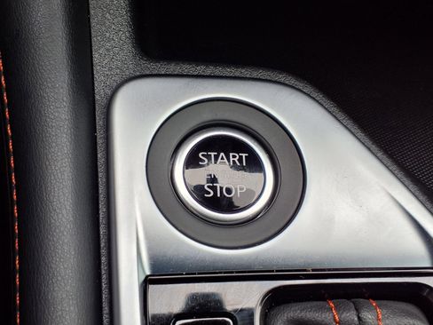 Certified 2025 Nissan Sentra SR w/ SR Premium Package image 20