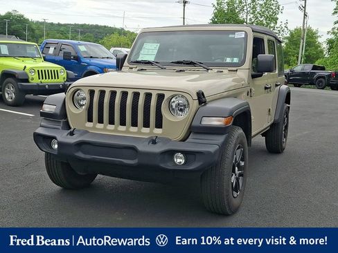 Used 2022 Jeep Wrangler Unlimited Sport AWD/4WD image 5