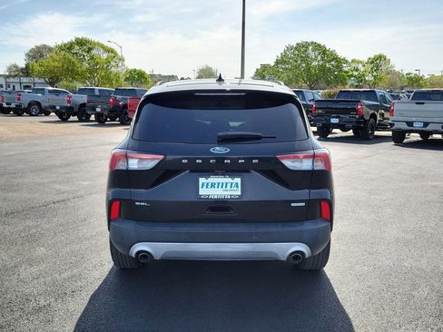 Used 2020 Ford Escape SEL image 5