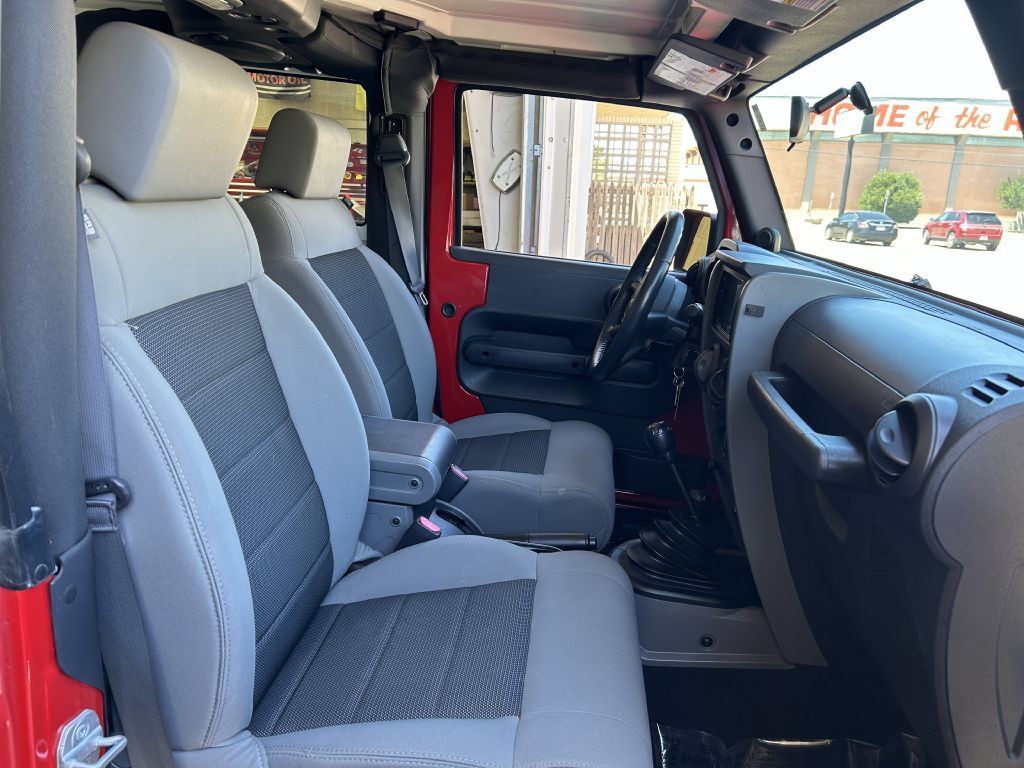 Used 2008 Jeep Wrangler X AWD/4WD image 9