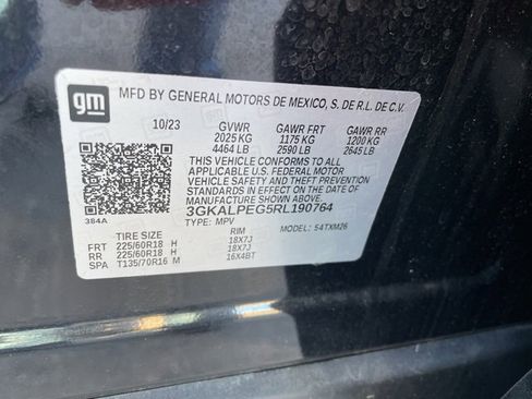 Used 2024 GMC Terrain SLT image 16