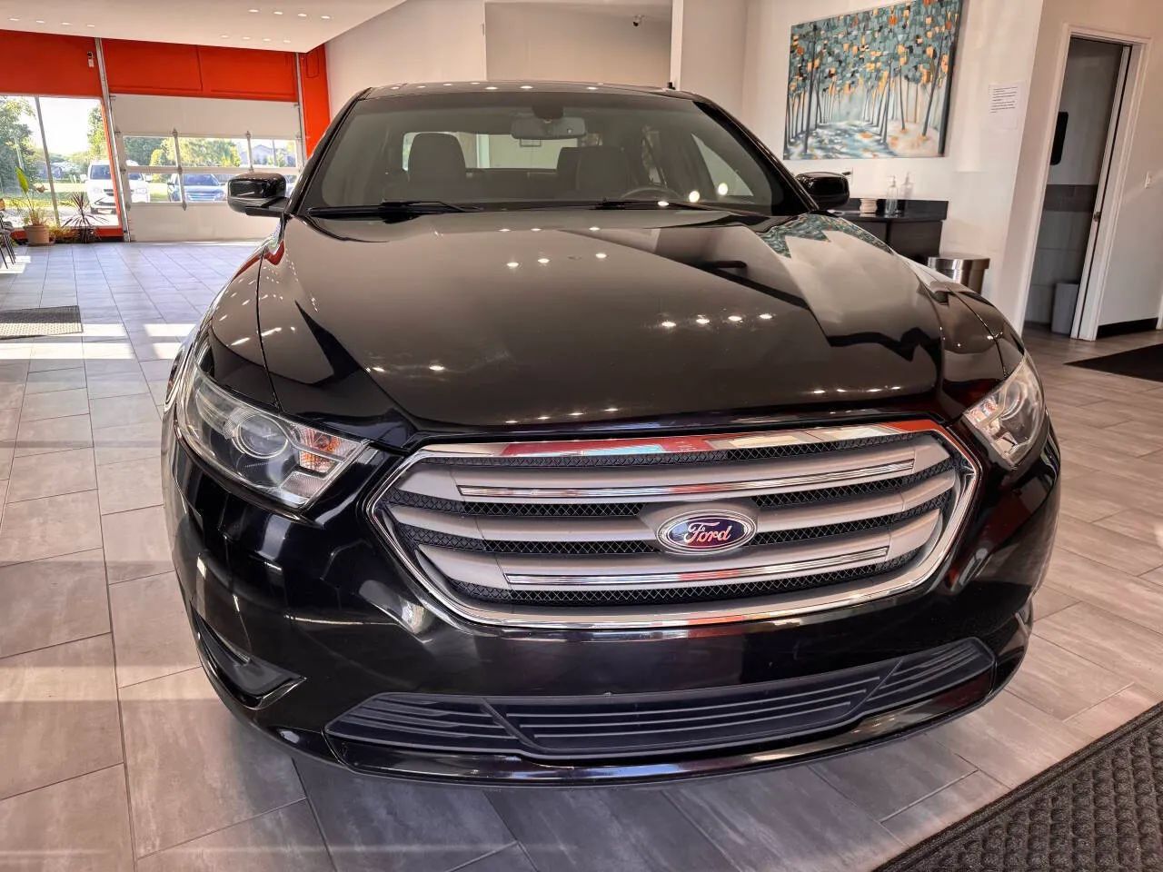 Used 2014 Ford Taurus SEL w/ Equipment Group 201A FWD image 3