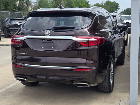Certified 2020 Buick Enclave Avenir w/ Avenir Technology Package FWD image 8