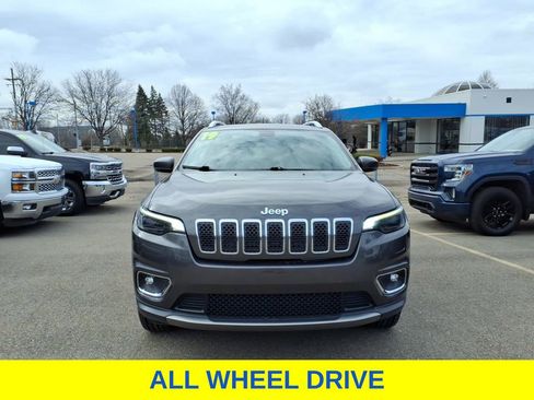 Used 2019 Jeep Cherokee Limited image 2