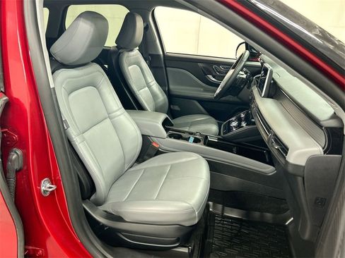 Used 2022 Lincoln Corsair AWD w/ Equipment Group 101A image 23