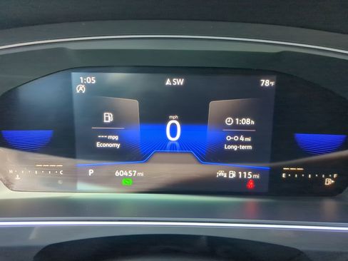 Used 2023 Volkswagen Tiguan SE R-Line image 25