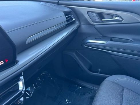 Certified 2024 Chevrolet Traverse LT AWD/4WD image 26
